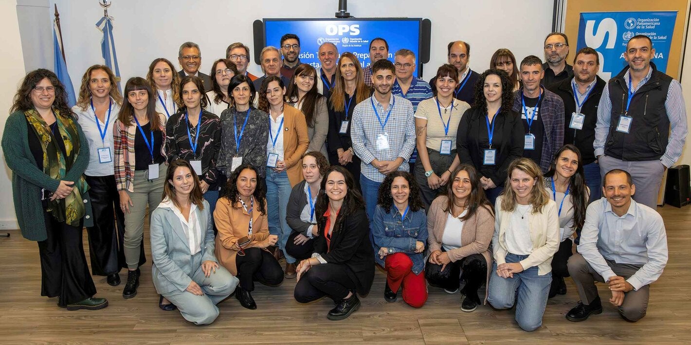 Foto grupal de los participantes