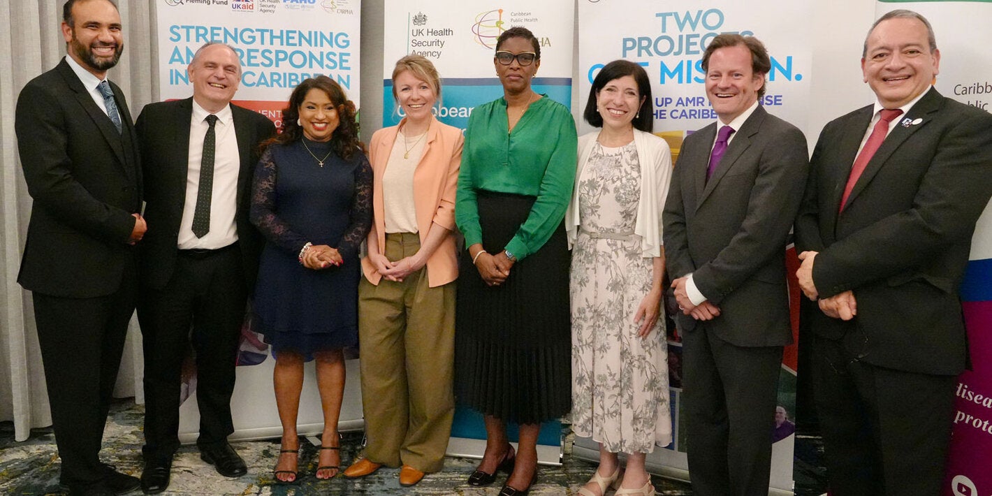 Health leaders, development partners and regional stakeholders gathered at the Hilton Barbados Resort to launch two synergistic, landmark, regional projects under the United Kingdom (UK) Government’s Fleming Fund and jointly implemented by the Caribbean Public Health Agency (CARPHA), the Pan American Health Organization (PAHO), and the UK Health Security Agency (UKHSA)