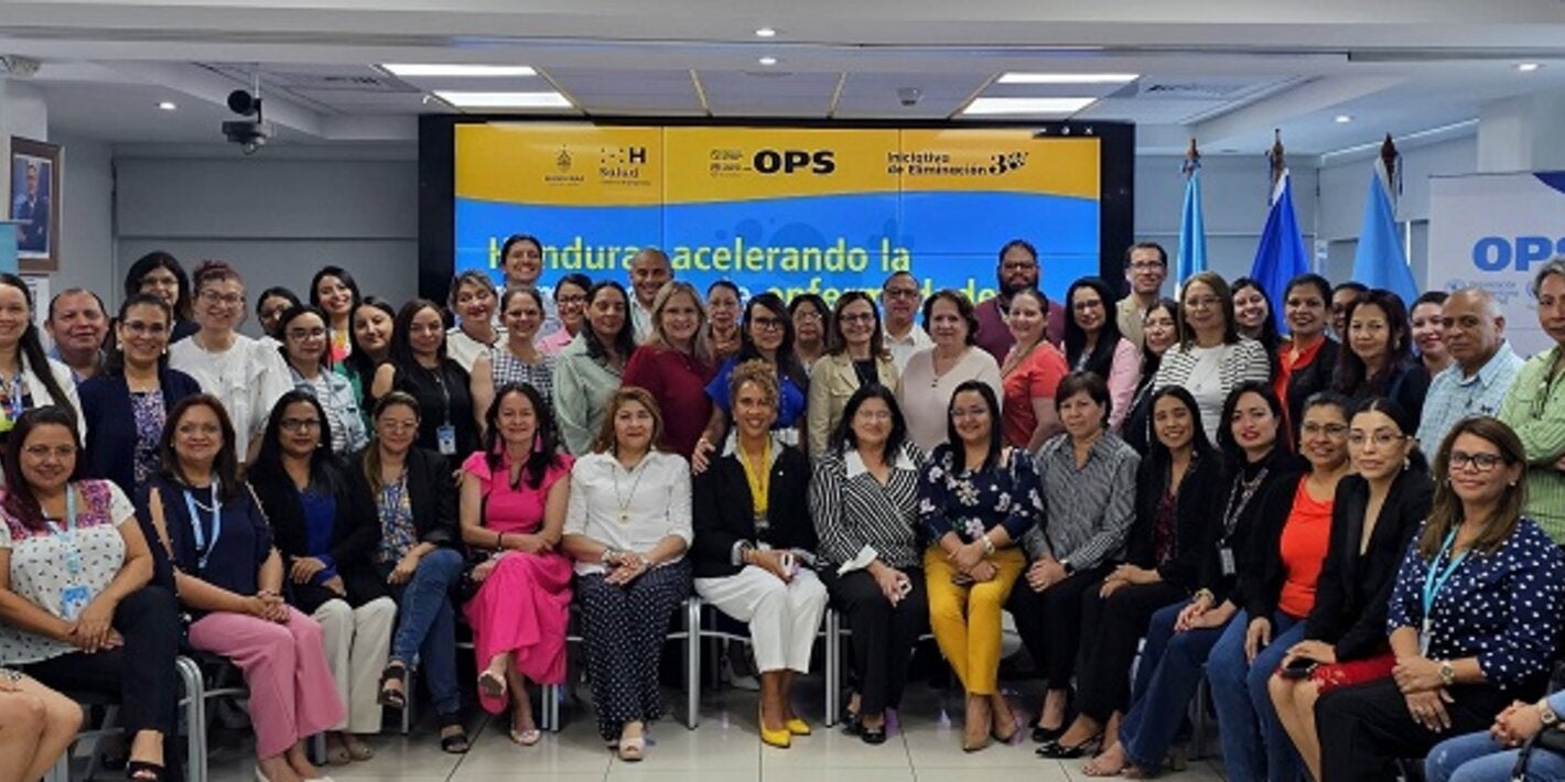 Participantes en el taller de priorización de enfermedades para eliminación