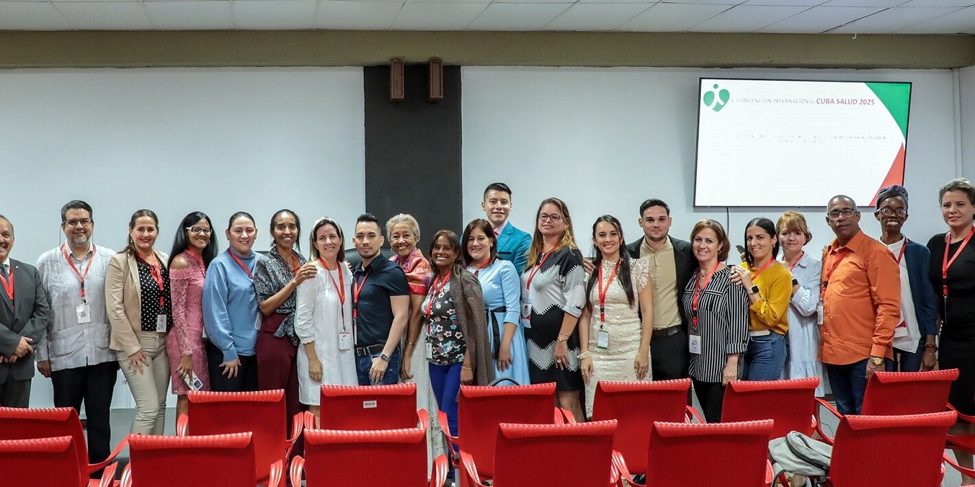 Participantes simposio comunicación