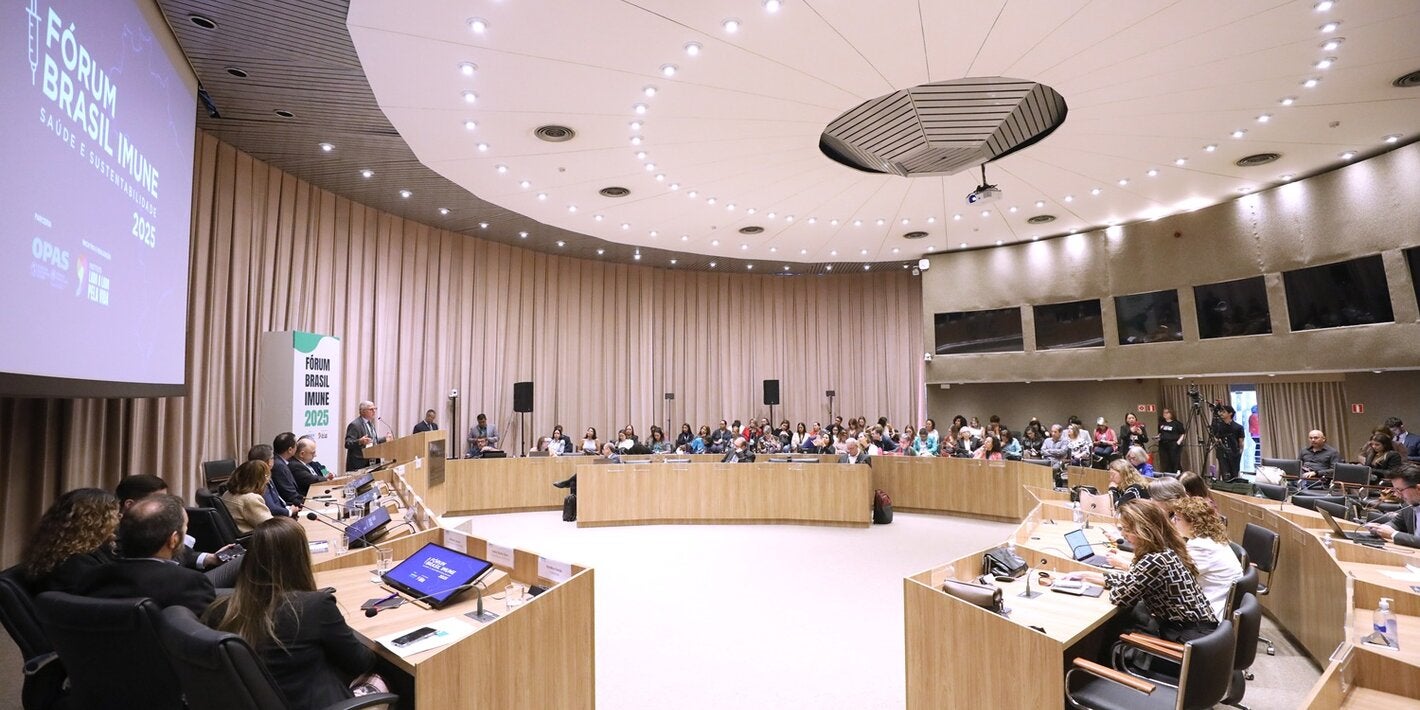 Participantes da 5ª edição do Fórum Brasil Imune