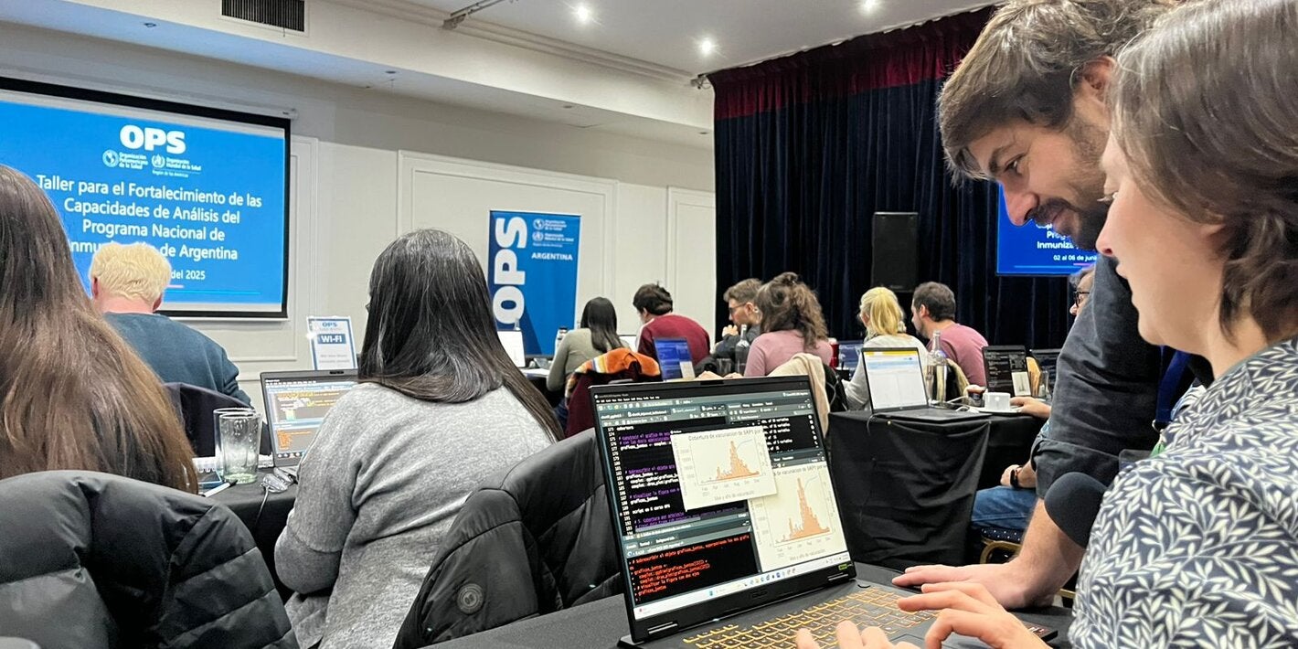 Foto de un momento de la capacitación práctica