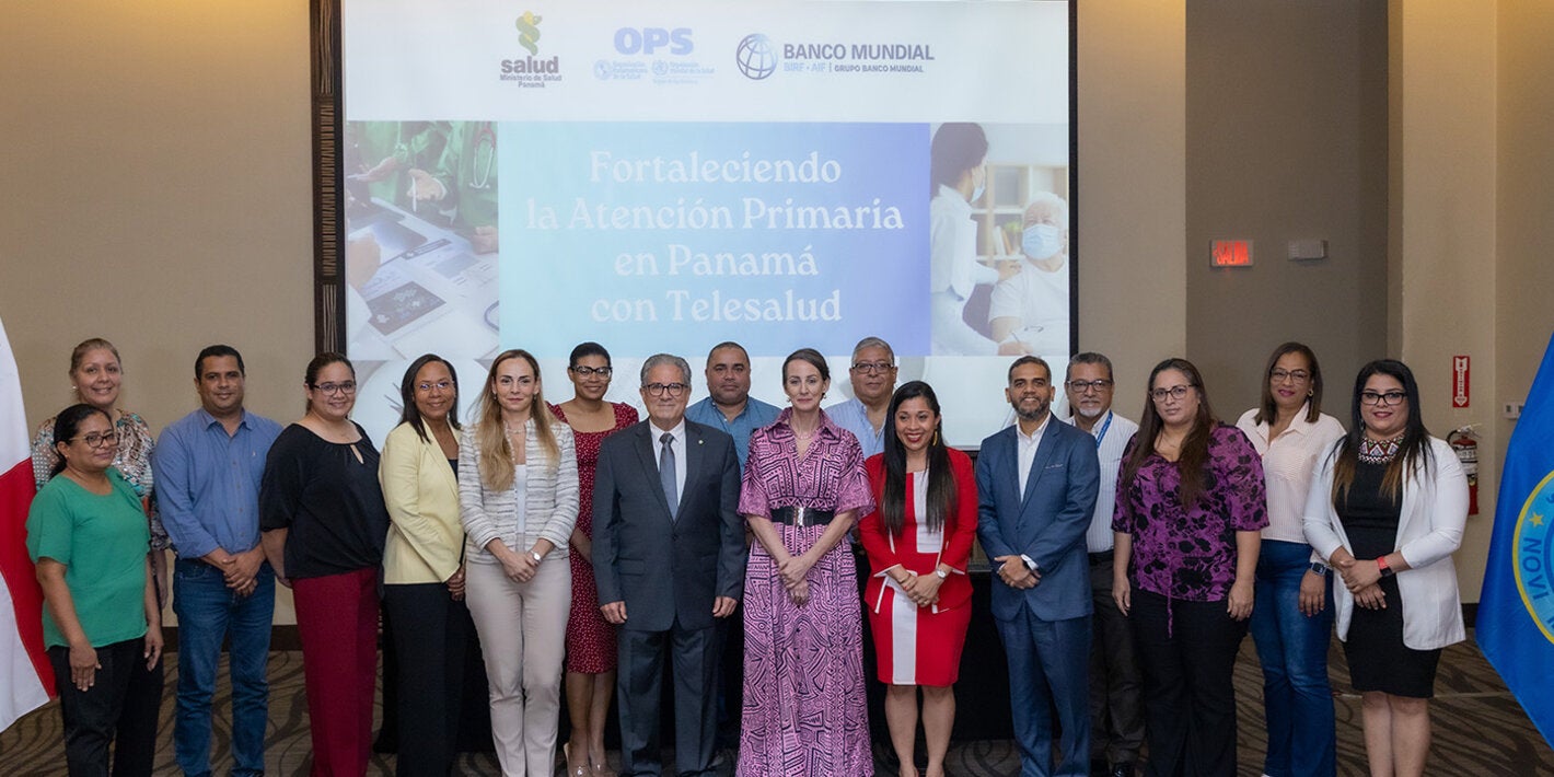 Fotografía grupal del aller Nacional Autoevaluación de Competencias para la Prestación de Servicios de Telemedicina.