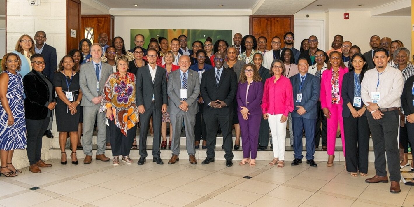 Group photo of participants.