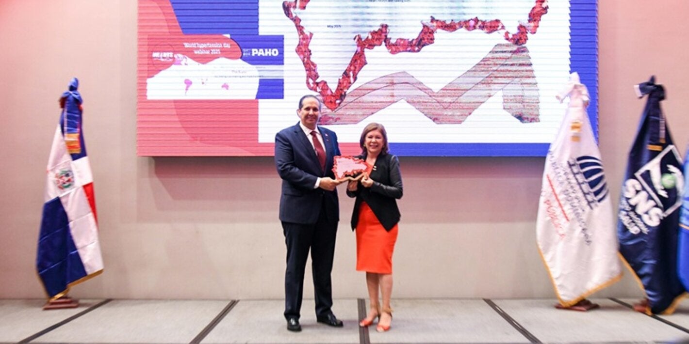 Ministro de Salud recibe premio internacional otorgado a RD por la ejecución de la estrategia HEARTS