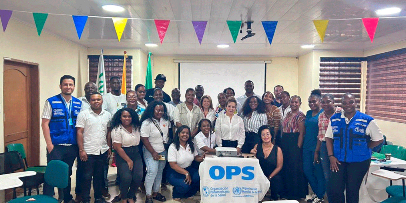 Grupo de personas asistentes a reunuind efortalecimiento y gobernanza