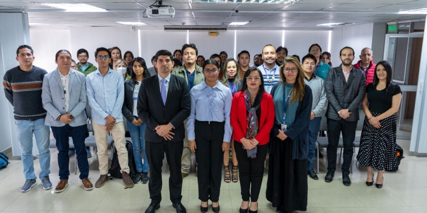 Equipos técnico del Ministerio de Salud Pública y la Organización Panamericana / Organización Mundial de la Salud (OPS/OMS) durante la presentación de la XIV Ronda de Advertencias Sanitarias para Envases y Empaques de Productos de Tabaco