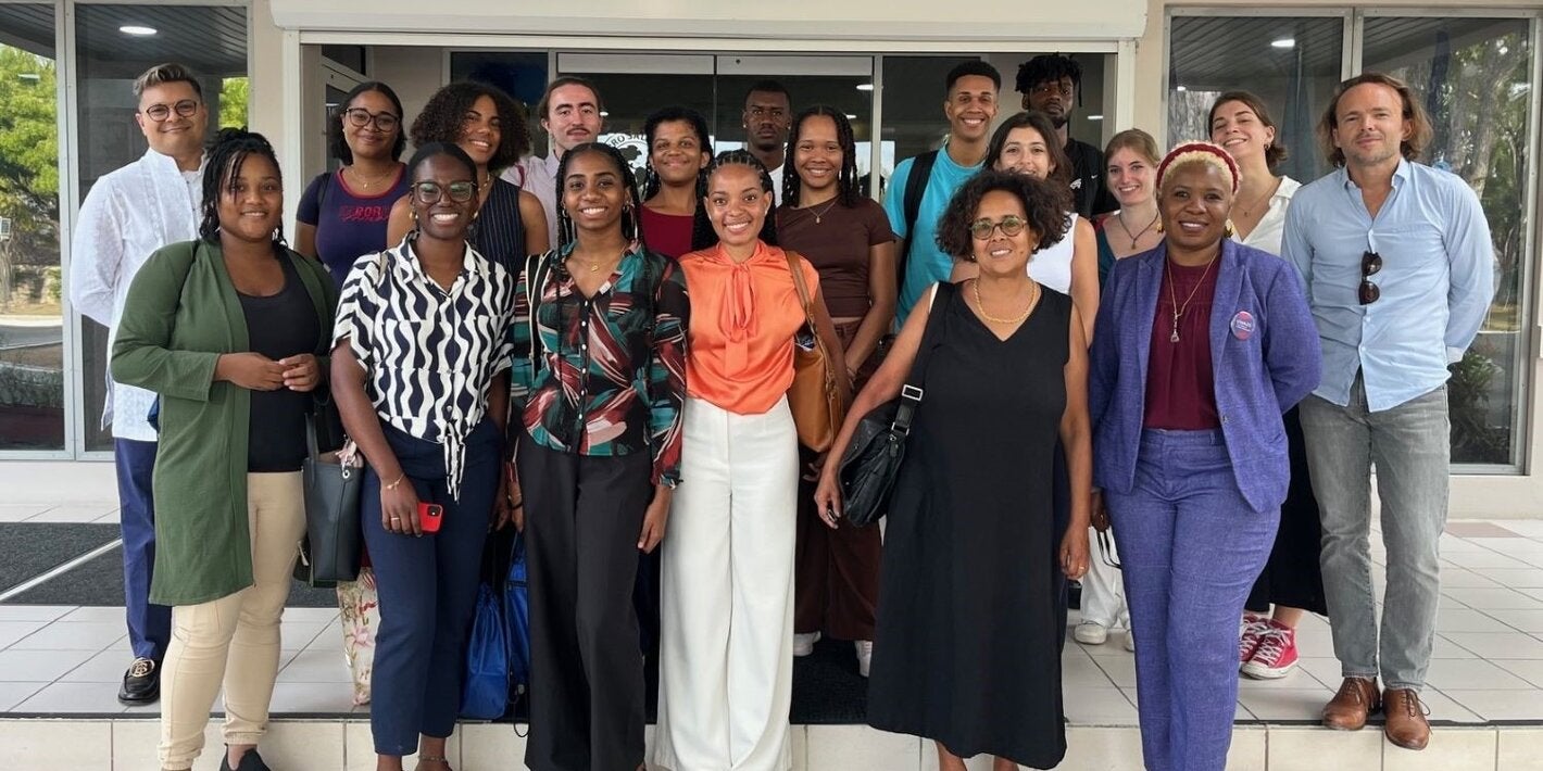 studentsvisitECCOfficestudentsvisitECCOffice