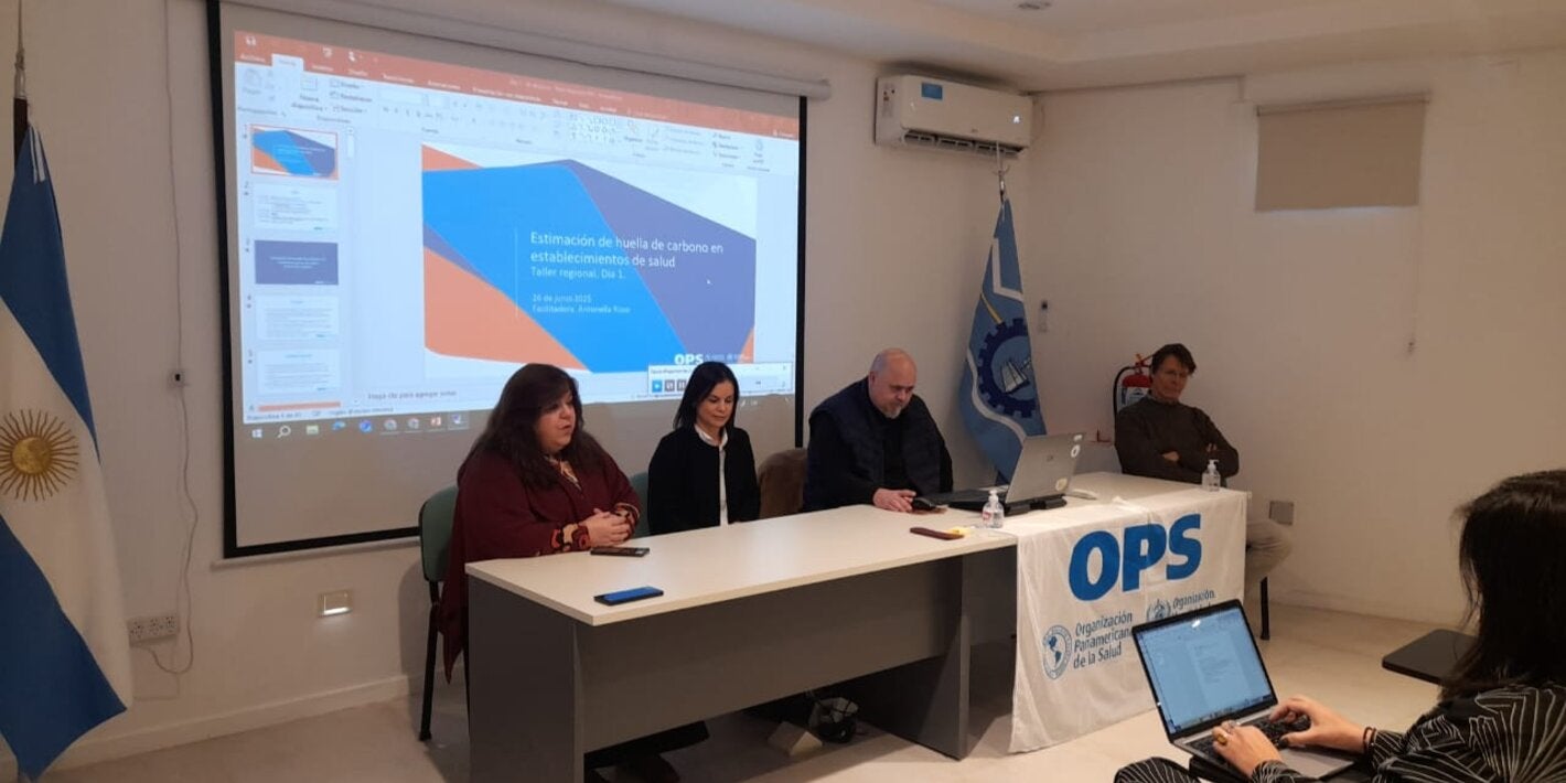 Foto de la apertura del taller