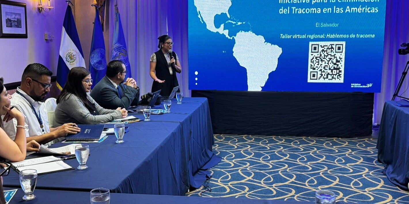 Comunicadores reciben taller sobre tracoma