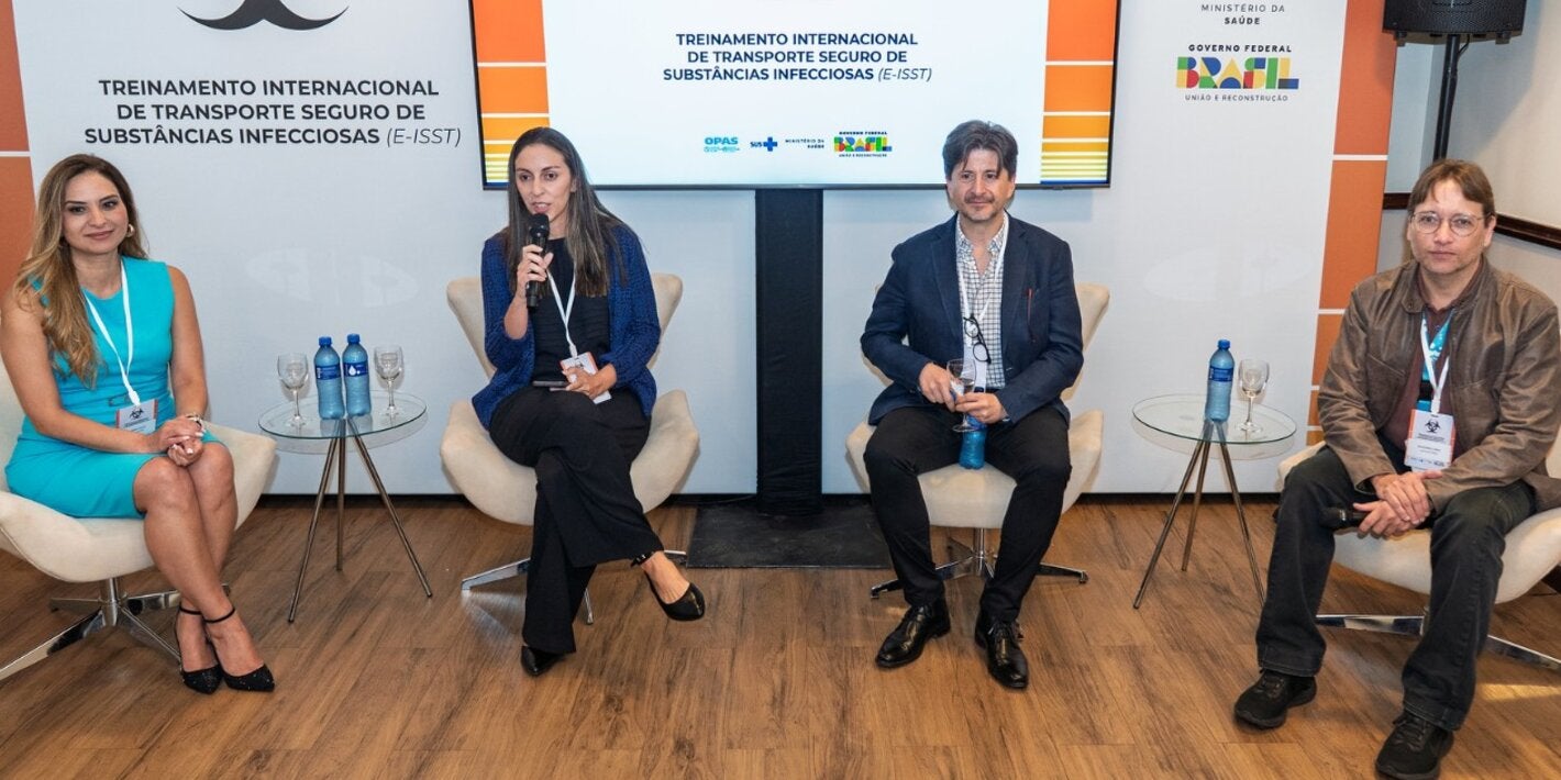 Painelistas do curso de certificação em Transporte Aéreo de Substâncias Infecciosas