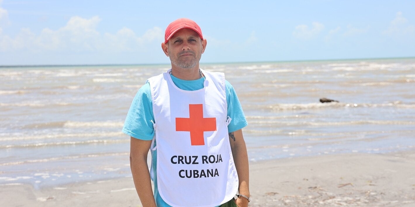 Yunep Escobar Morell, rescatista de la Cruz Roja Cubana