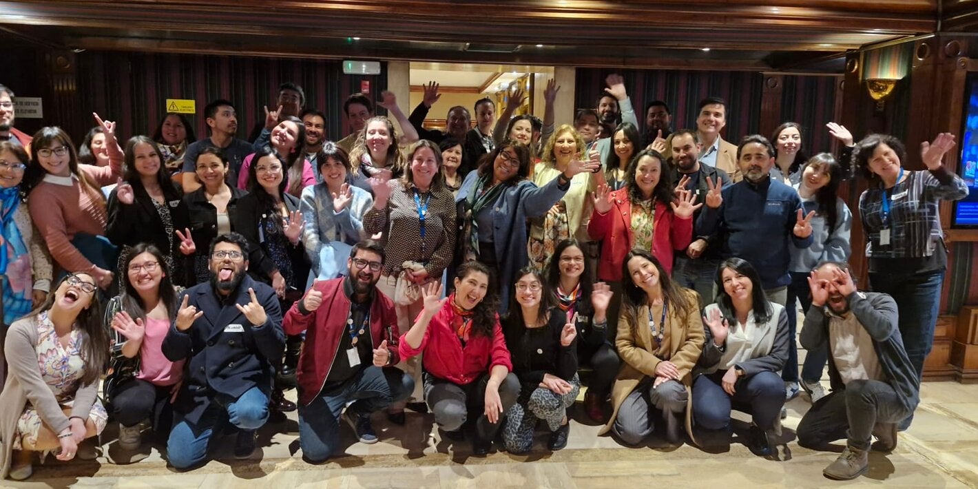 •	Durante la jornada se valoró el carácter de implementación progresiva del mhGAP, que ha permitido desplegar capacidades en la red de Atención Primaria de Salud.