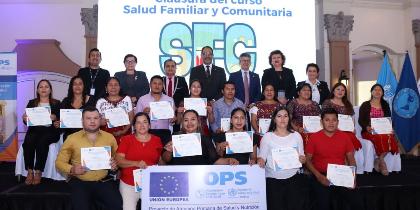Clausura del Curso de Salud Familiar y Comunitaria fortalece capacidades de 1,300 auxiliares de enfermería