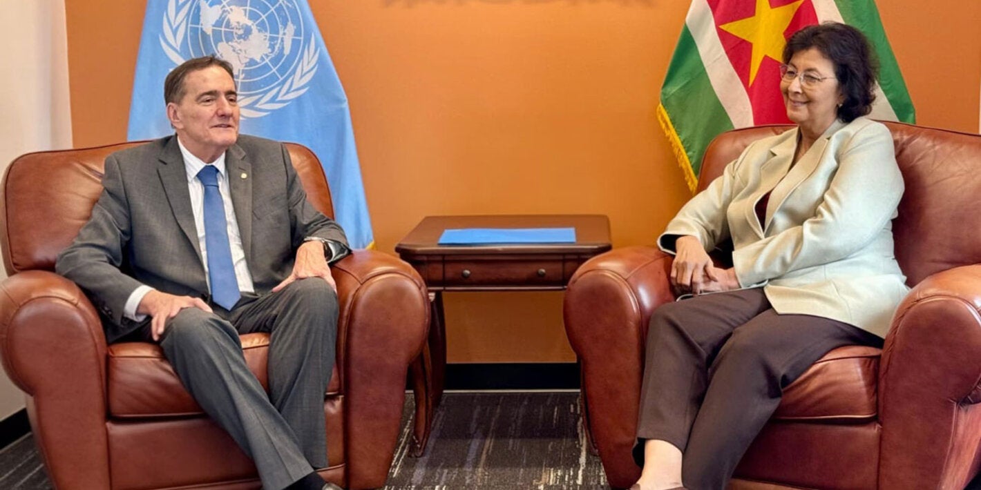 r. Jarbas Barbosa, Director of the Pan American Health Organization (PAHO), met with the newly elected President of Suriname, Dr. Jennifer Simons, to discuss the country's health priorities and the steps needed to enhance the nation's health system