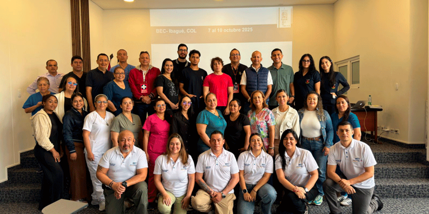 Grupo de personas que asistieron al taller