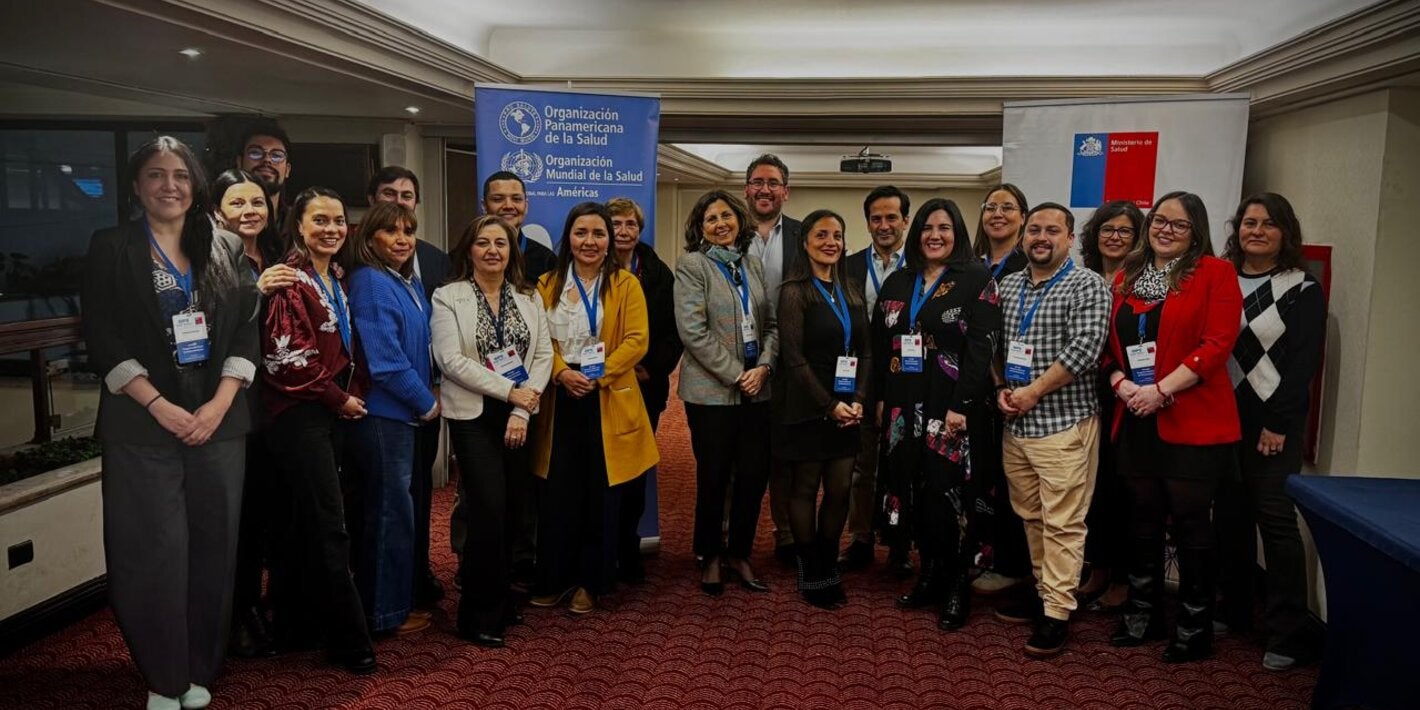 Durante tres días, equipos técnicos de las SEREMI, Servicios de Salud, el Instituto de Salud Pública (ISP), el Departamento de Inmunizaciones del MINSAL y la OPS/OMS trabajaron en conjunto para delinear el Plan Nacional de Inmunizaciones al 2030, en respuesta a los desafíos detectados mediante una herramienta de monitoreo regional aplicada por la OPS.