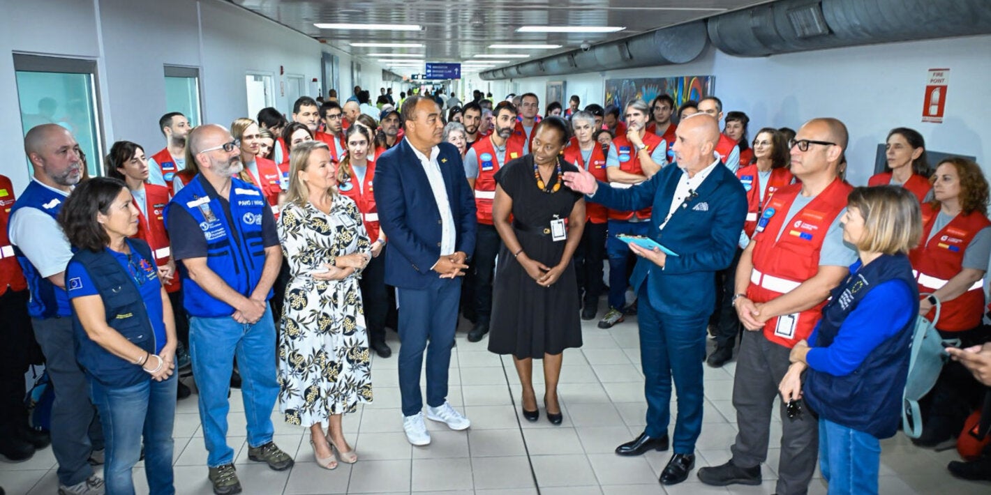 Llegada de asistencia a Jamaica