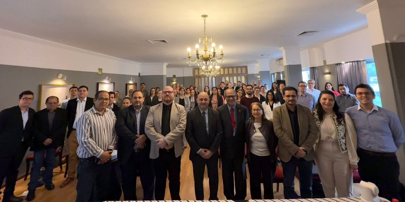 Capacitación dengue UCI