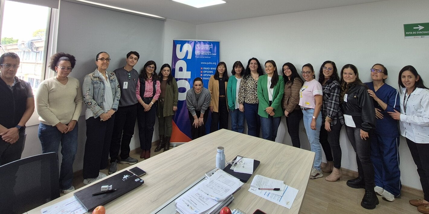 Foto grupal Capacitación en diagnóstico y vigilancia molecular y genómica de E. coli en el marco de la Red PNALC