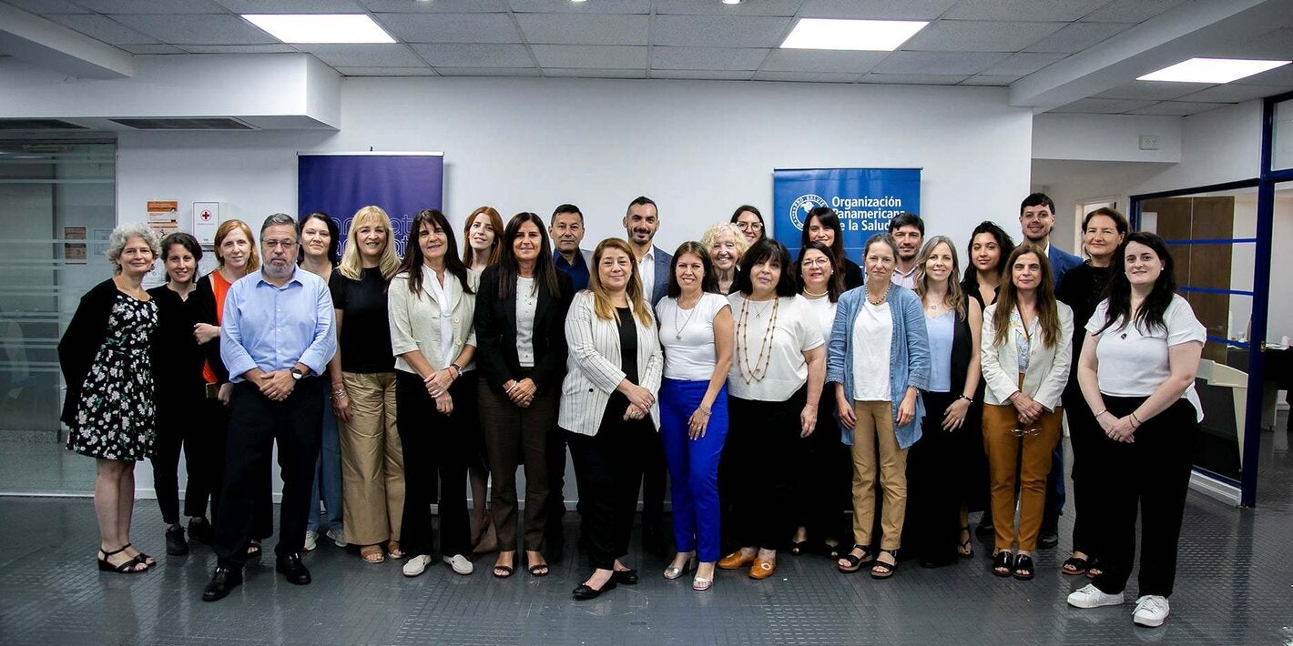 Foto grupal de los participantes