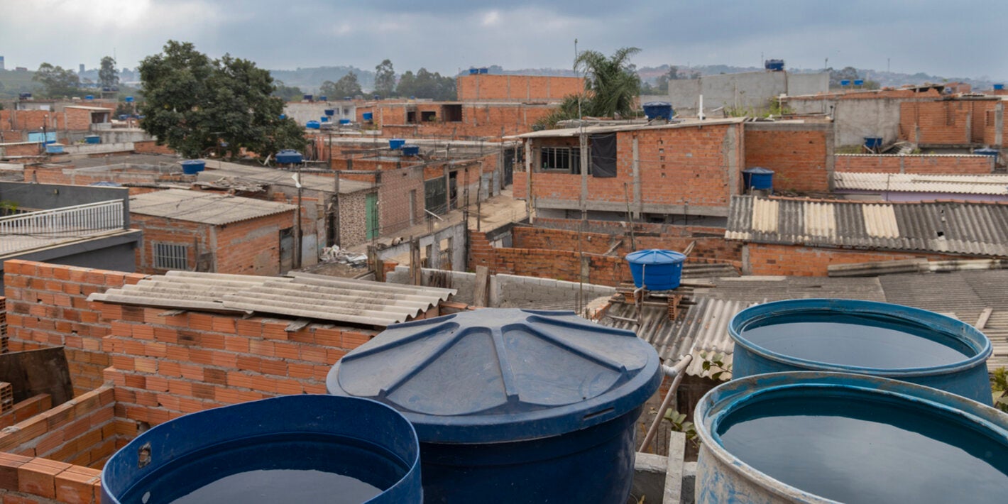 Instalaciones precarias de saneamiento