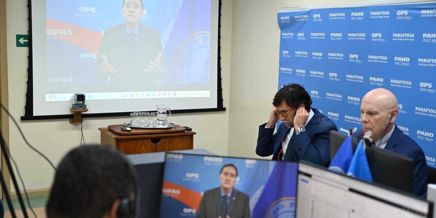 Participantes de la 4 reunión extraordinaria del COHEFA