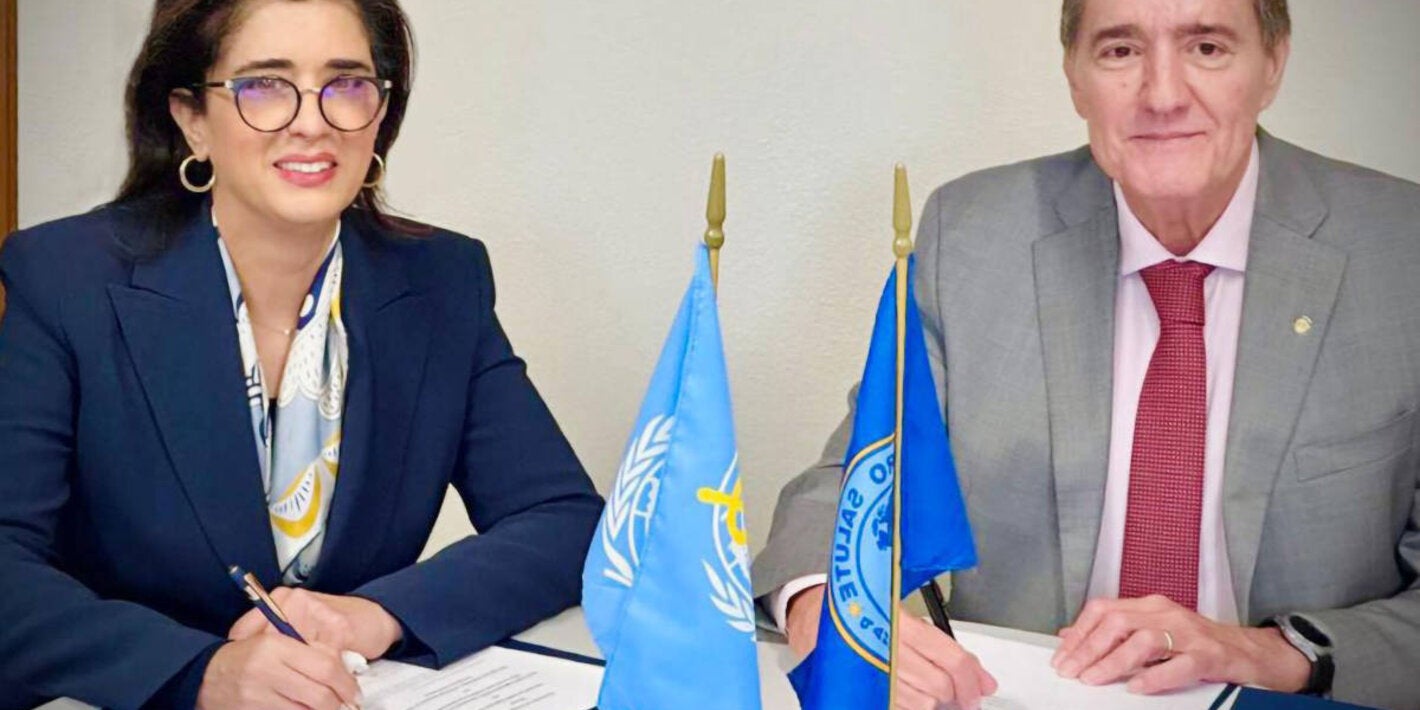 drs balkhy and barbossa signing the agreement