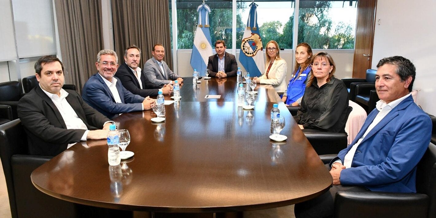 Reunión con las autoridades 
