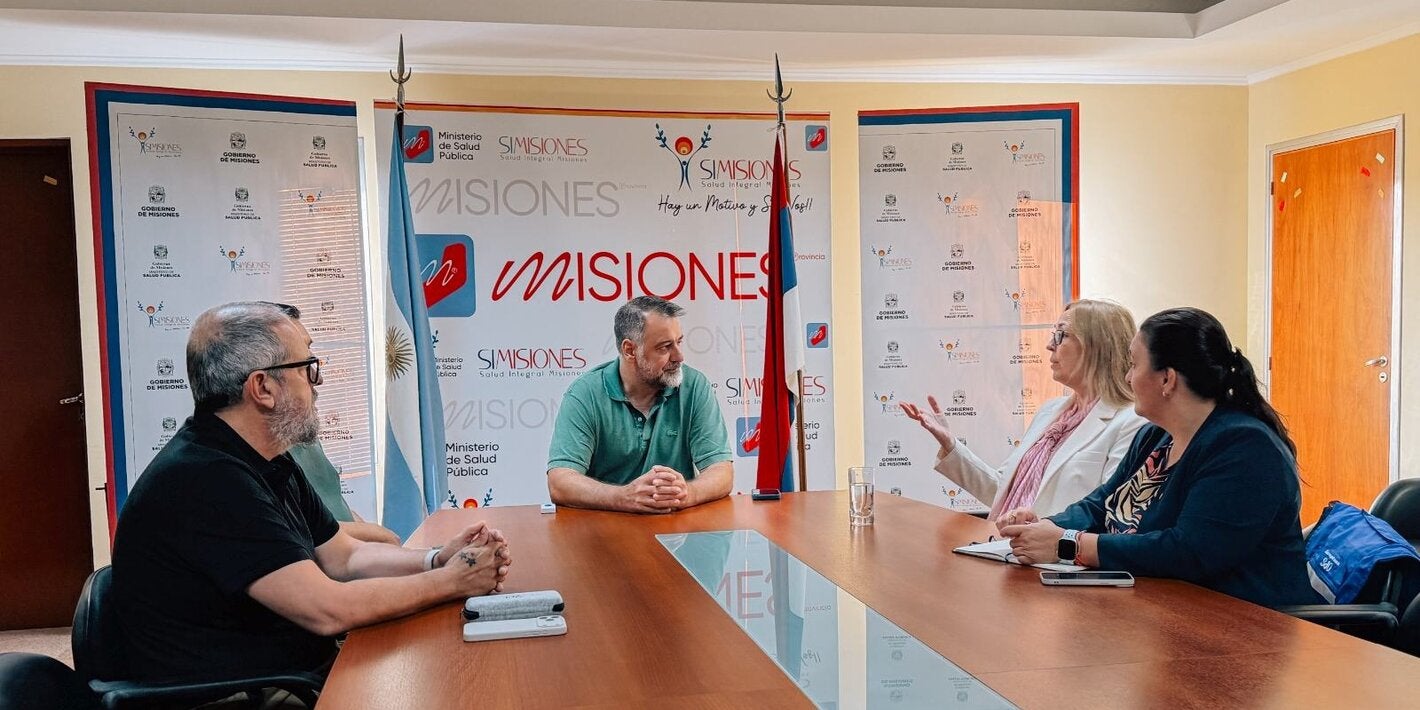 Foto del encuentro entre autoridades