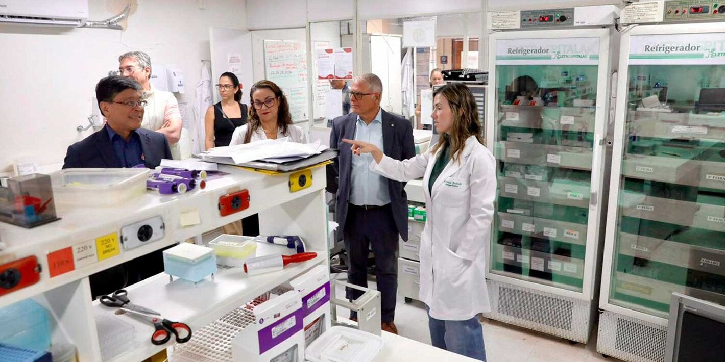 Representante da OPAS visita instalações do Hemocentro de Brasília