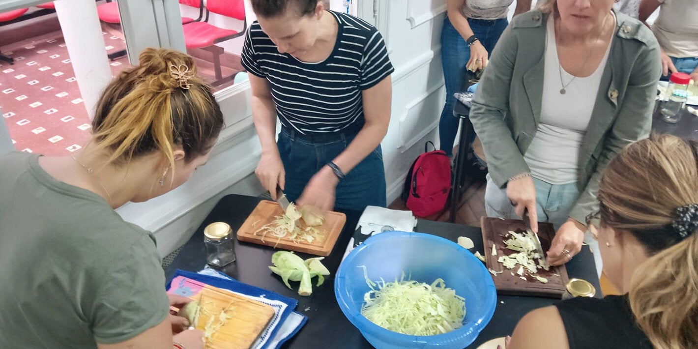 Comunidades impulsan talleres de alimentación saludable