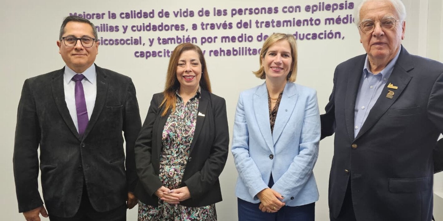 Reafirmar el cuidado como un pilar esencial de los sistemas de salud fue el eje de la Jornada Técnica Internacional “Cuidando al Cuidador”, organizada por la Liga Chilena contra la Epilepsia 