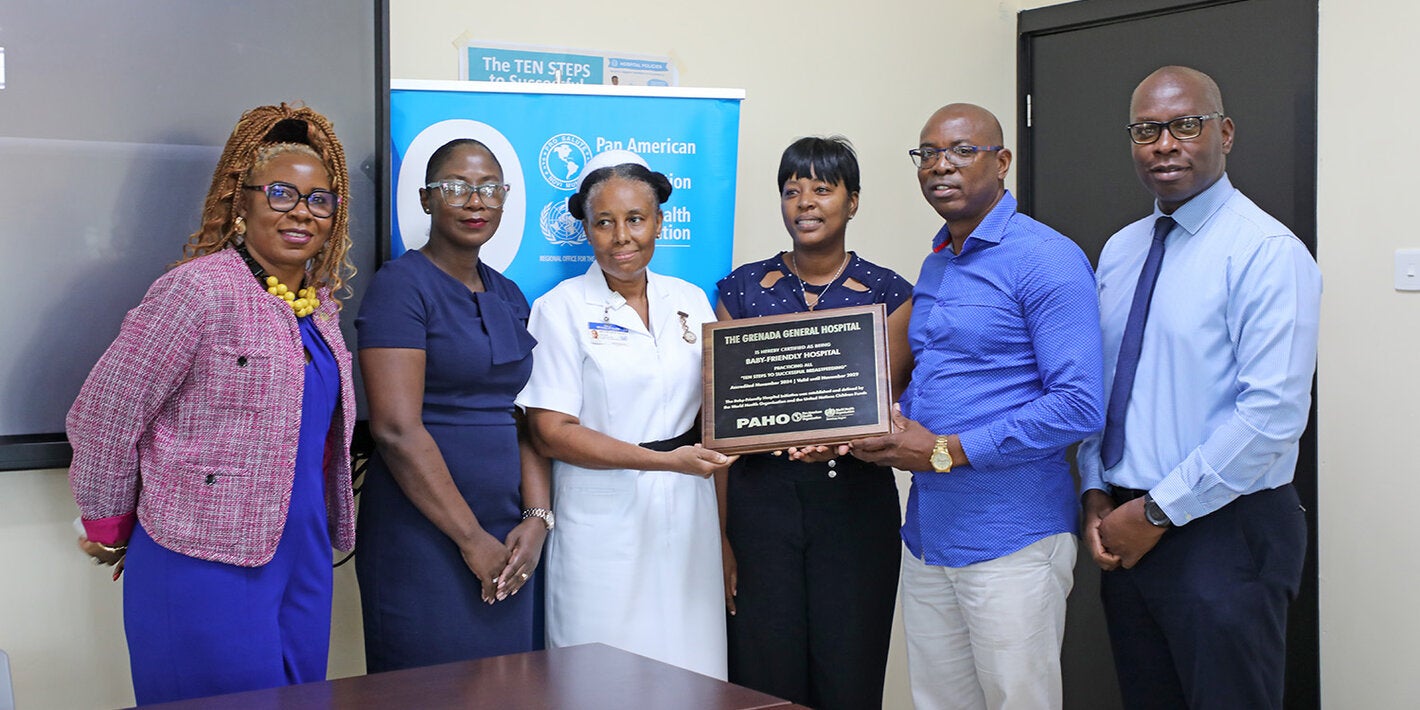 Handover the Baby-Friendly Hospital accreditation plaque to officials in Grenada