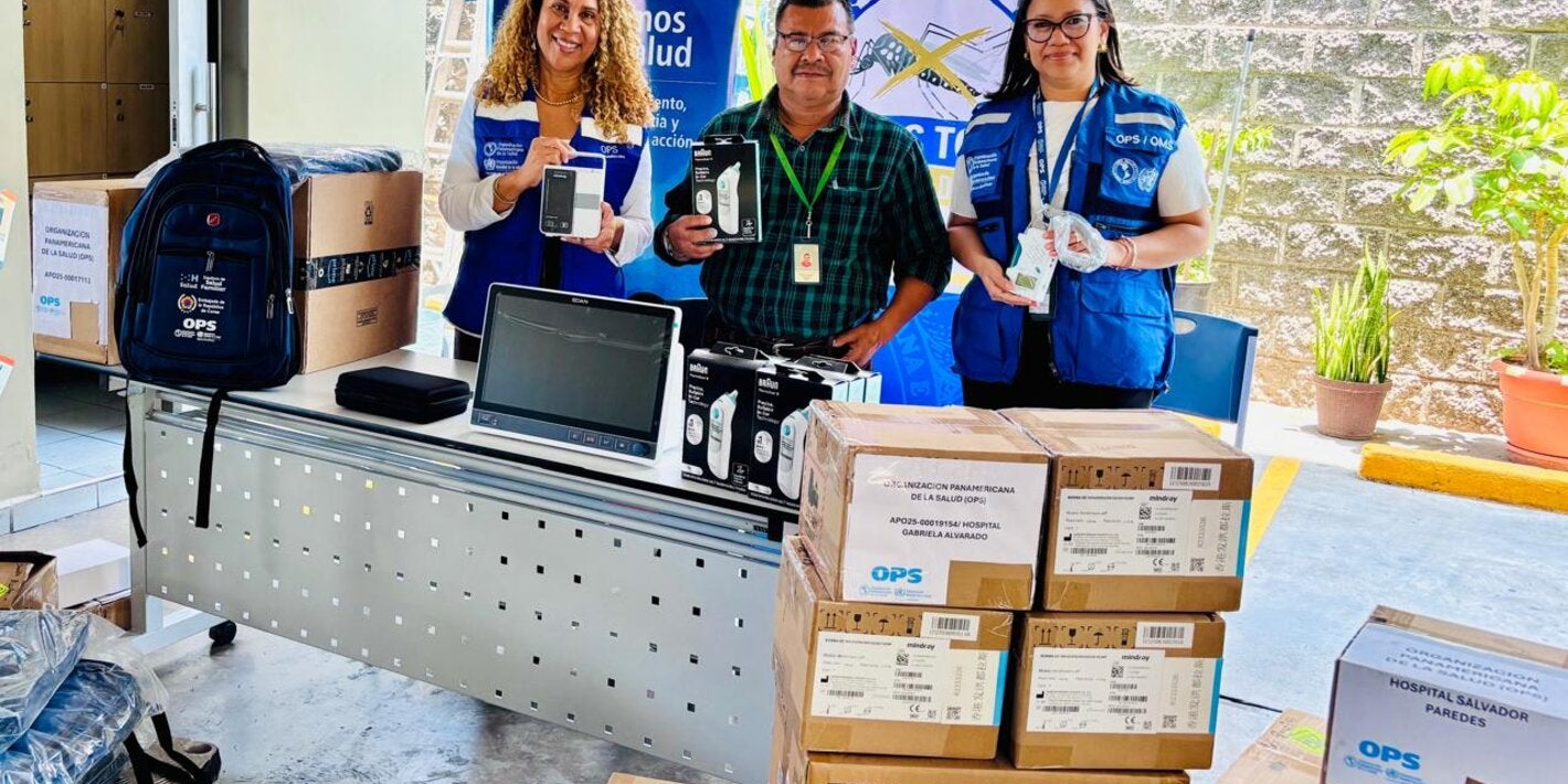 Representante de la OPS hace entrega de equipos a regiones sanitarias y hospitales