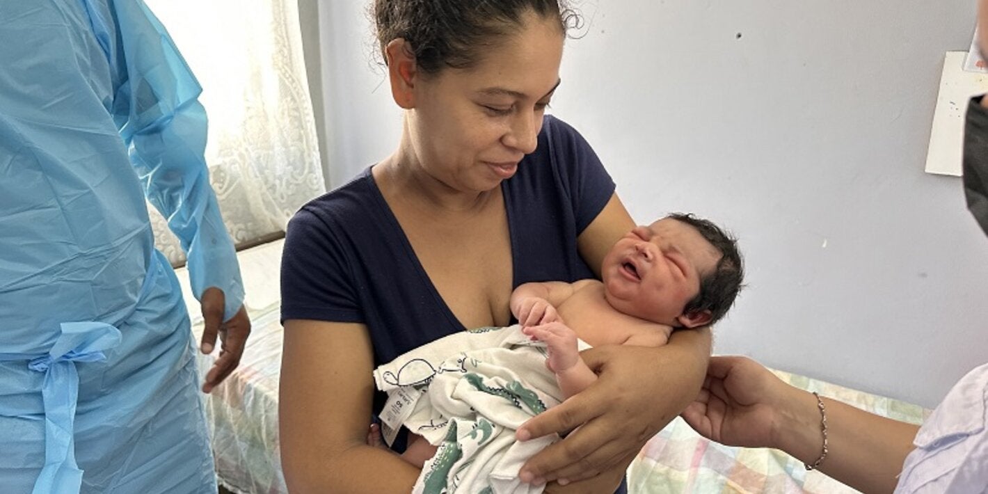 madre con su recién nacido