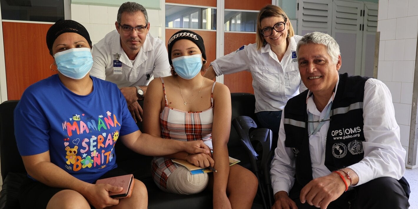 Visita de ECHO y OPS a sala de oncología en hospital pediátrico Juan Manuel Márquez