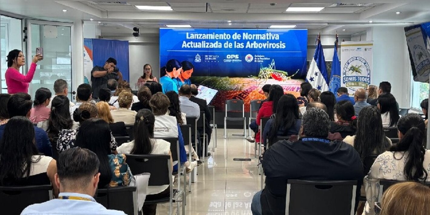 Vista del auditorio presentacion normativa dengue