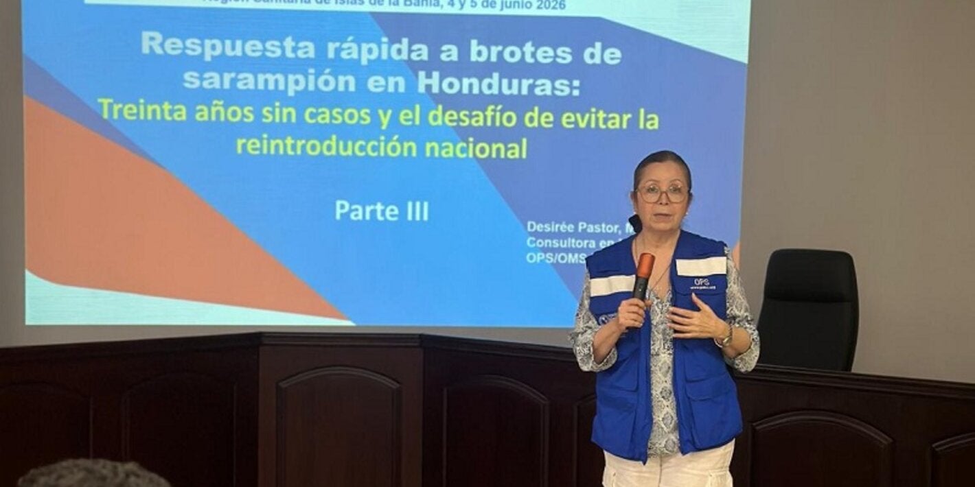 Experta de OPS presenta en taller de respuesta rápida a brotes de sarampiónn