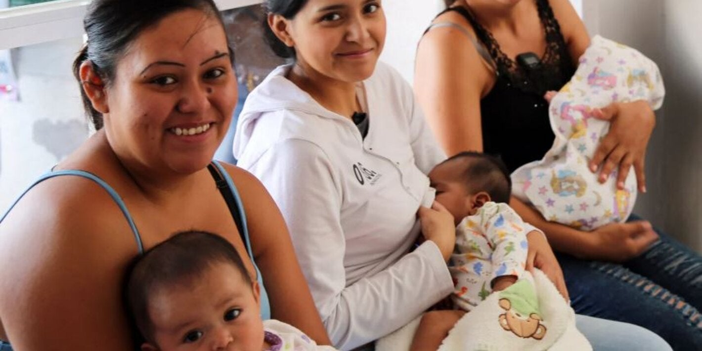 Mujeres con sus bebes