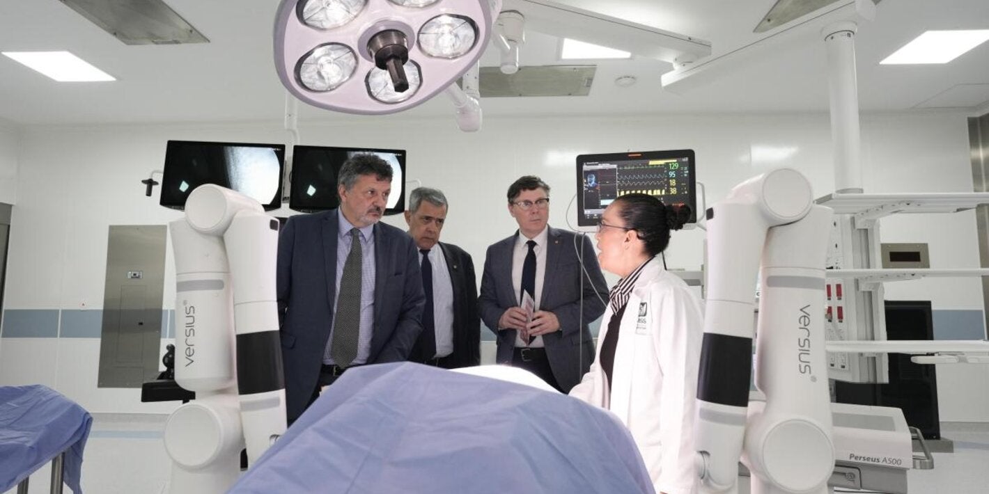 Expertos de la OPS visitan una unidad de salud del IMSS-Bienestar