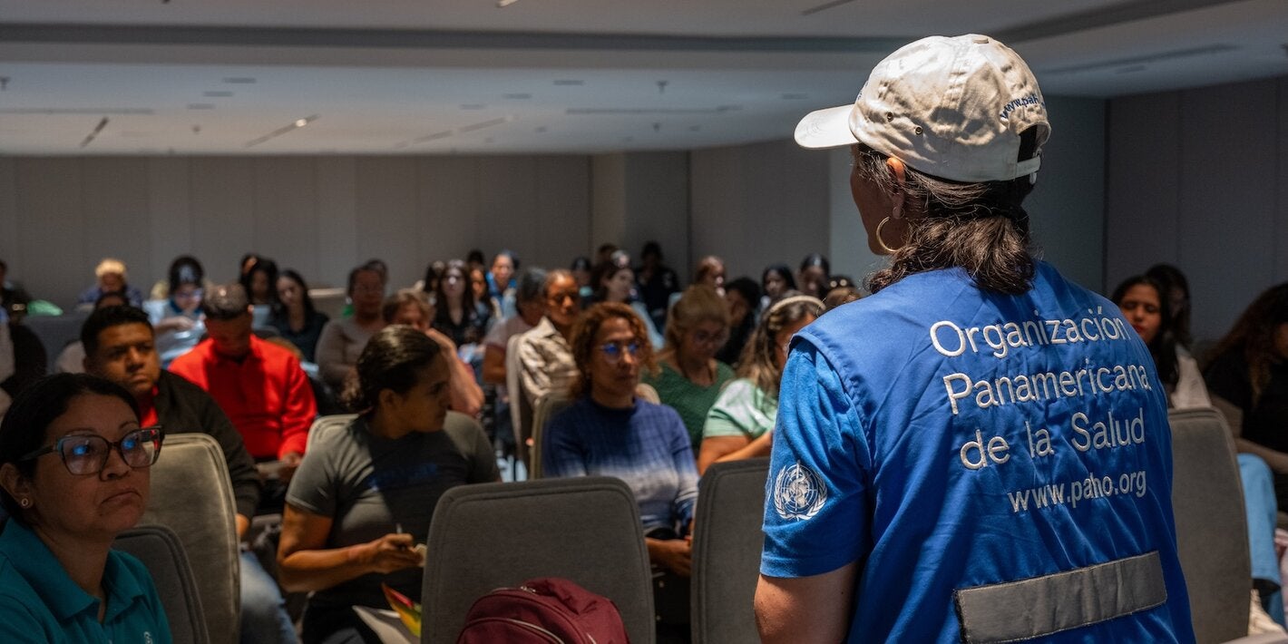 Taller de comunicación de riesgo en contexto de respuesta a terremoto en Venezuela
