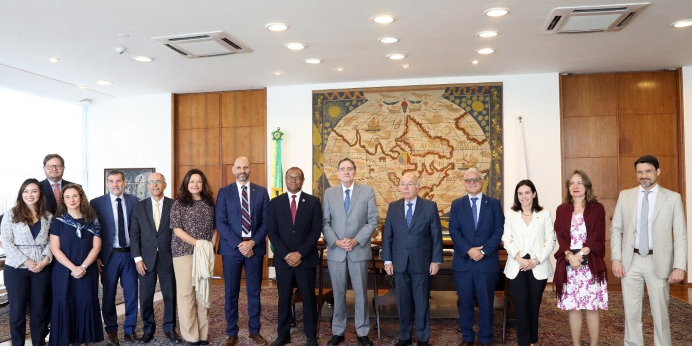 Officials from the Brazilian government, PAHO/WHO, and BIREME during the signing ceremony for the BIREME Headquarters Agreement at the Itamaraty Palace in Brasília. Photo: Karina Zambrana/PAHO/WHO.