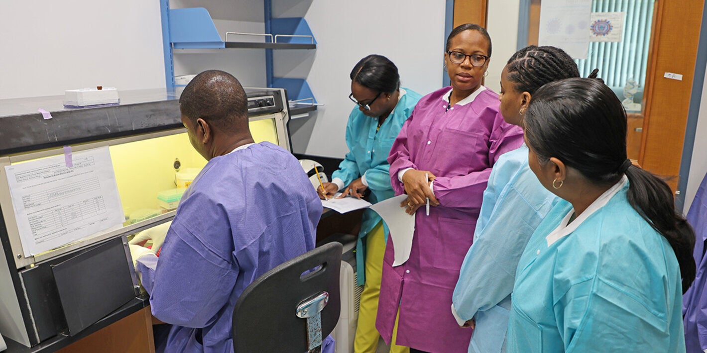 Molecular diagnosis training at laboratory