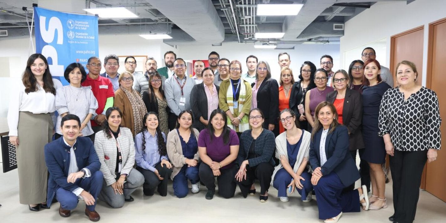 Personas participantes en taller sobre iniciativa HEARTS