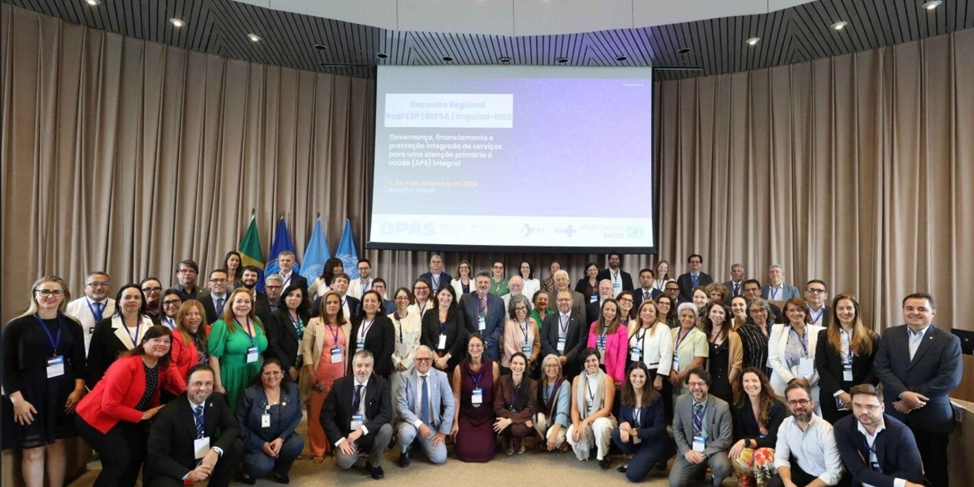 Group photo of authorities and delegations participating in the Regional Networks Meeting.