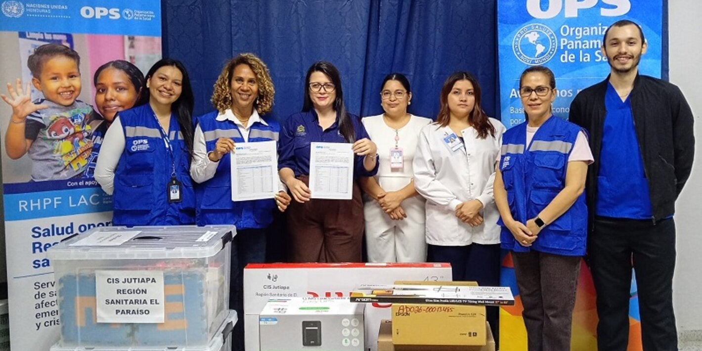 Representante OPS entrega donación a autoridades regionales