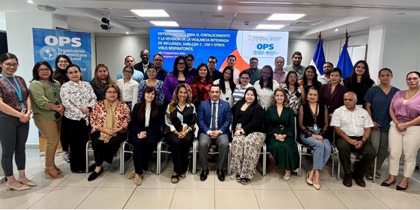 Participantes en taller de vigilancia de virus respiratorios
