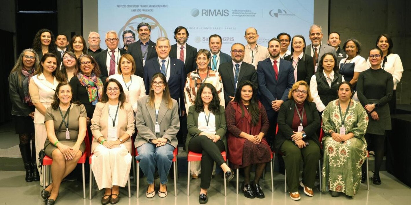 Personas participantes en taller de la RIMAIS en México