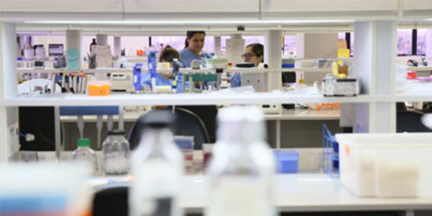 PAHO Promotes Collaboration Among Member Countries of the Latin American and Caribbean Network for Antimicrobial Resistance Surveillance (ReLAVRA+) in Colombia 